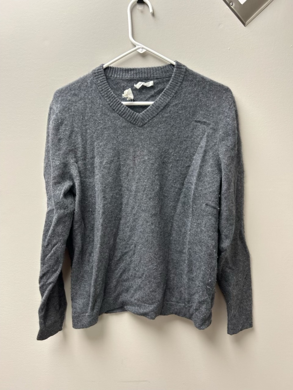 Hudson North Women’s Grey V-Neck 100% Cashmere Sweater
